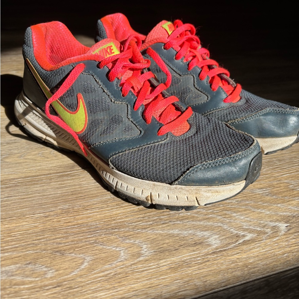 Nike Women’s Running Shoes, Gray And Red- Downshifters Six-Size 9- Used